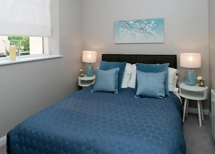 Deluxe Townhouse Next To Cabot Circus *