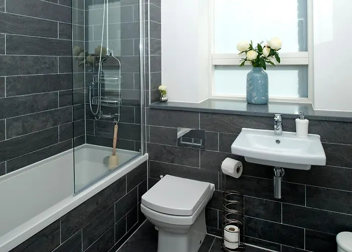 Deluxe Townhouse Next To Cabot Circus