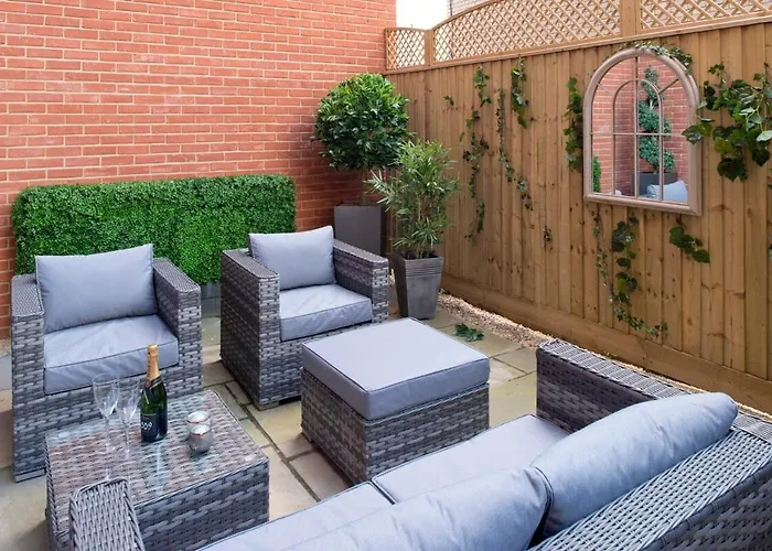 Ferienhaus Deluxe Townhouse Next To Cabot Circus