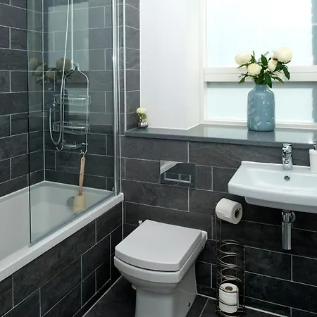 Deluxe Townhouse Next To Cabot Circus