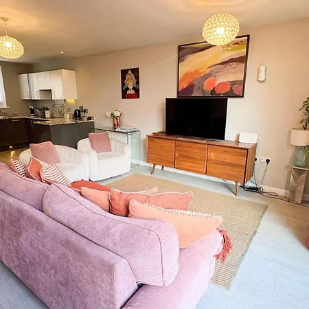 Deluxe Townhouse Next To Cabot Circus